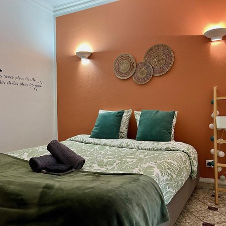 Appart'Hotel Nuiteejour Versailles Saint Cyr L'Ecole Екстериор снимка