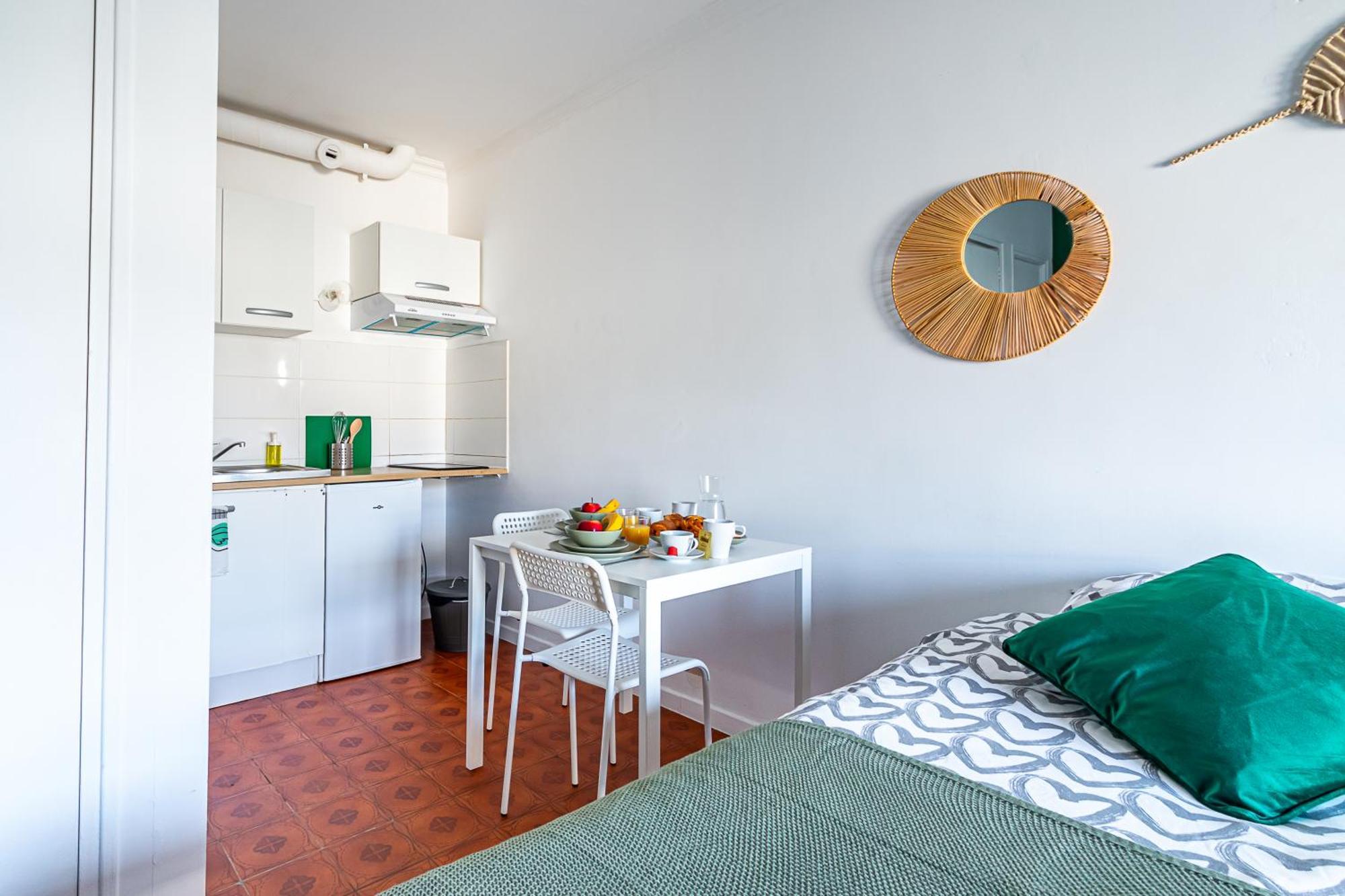 Appart'Hotel Nuiteejour Versailles Saint Cyr L'Ecole Екстериор снимка