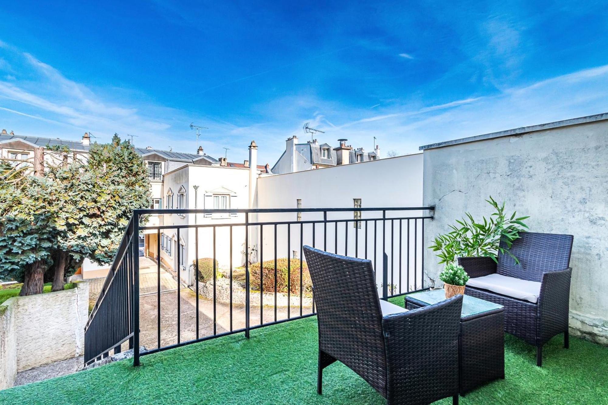 Appart'Hotel Nuiteejour Versailles Saint Cyr L'Ecole Екстериор снимка