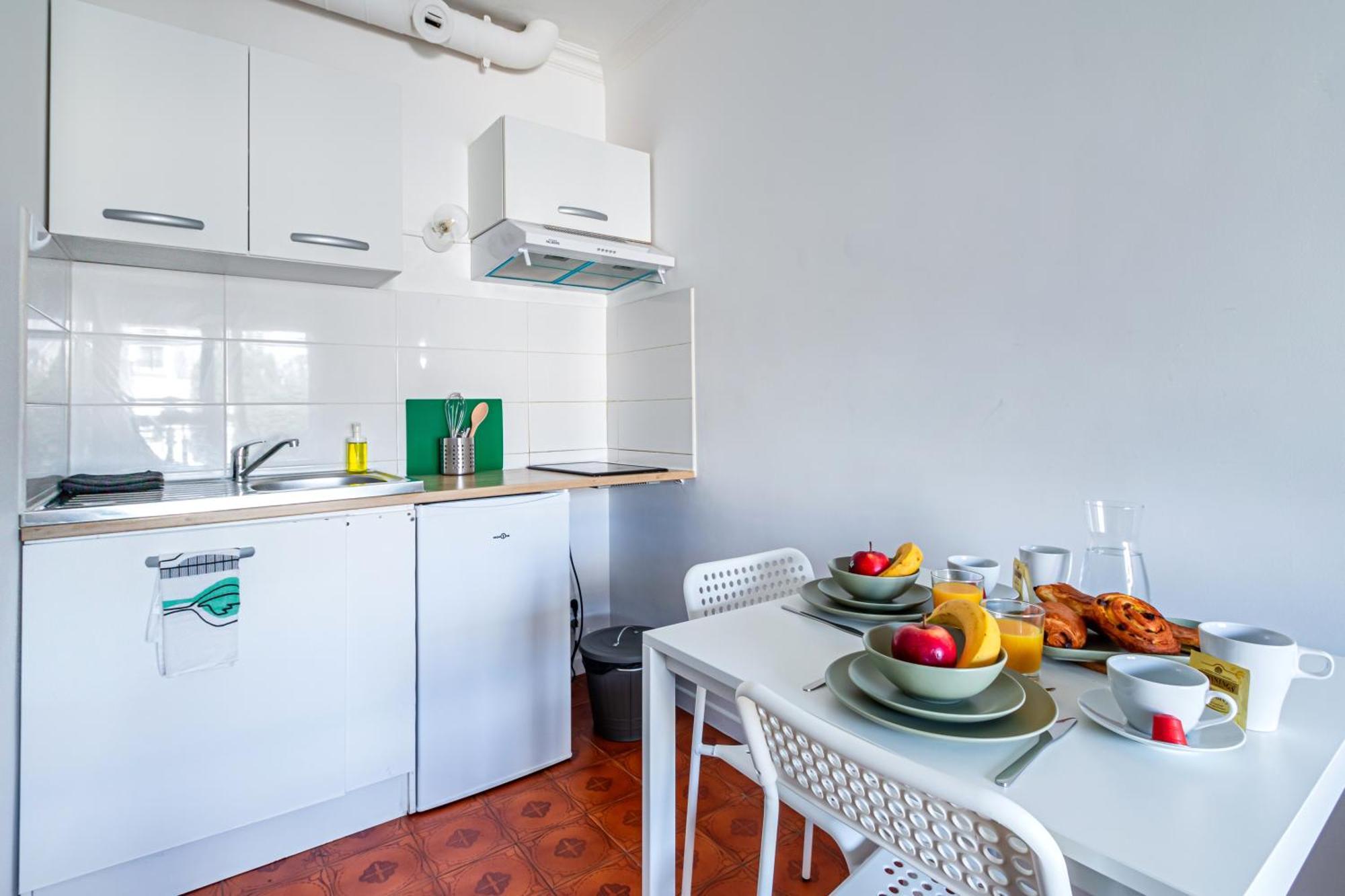 Appart'Hotel Nuiteejour Versailles Saint Cyr L'Ecole Екстериор снимка