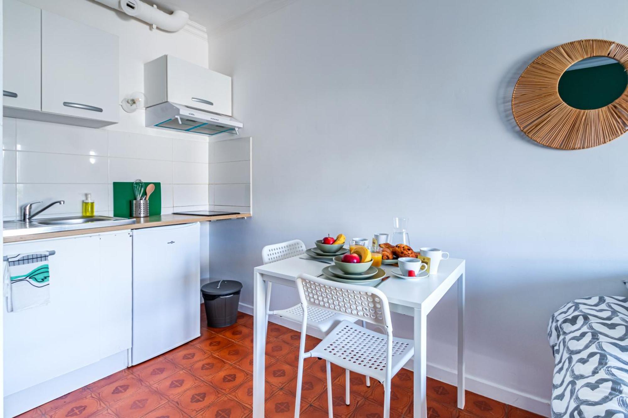 Appart'Hotel Nuiteejour Versailles Saint Cyr L'Ecole Екстериор снимка