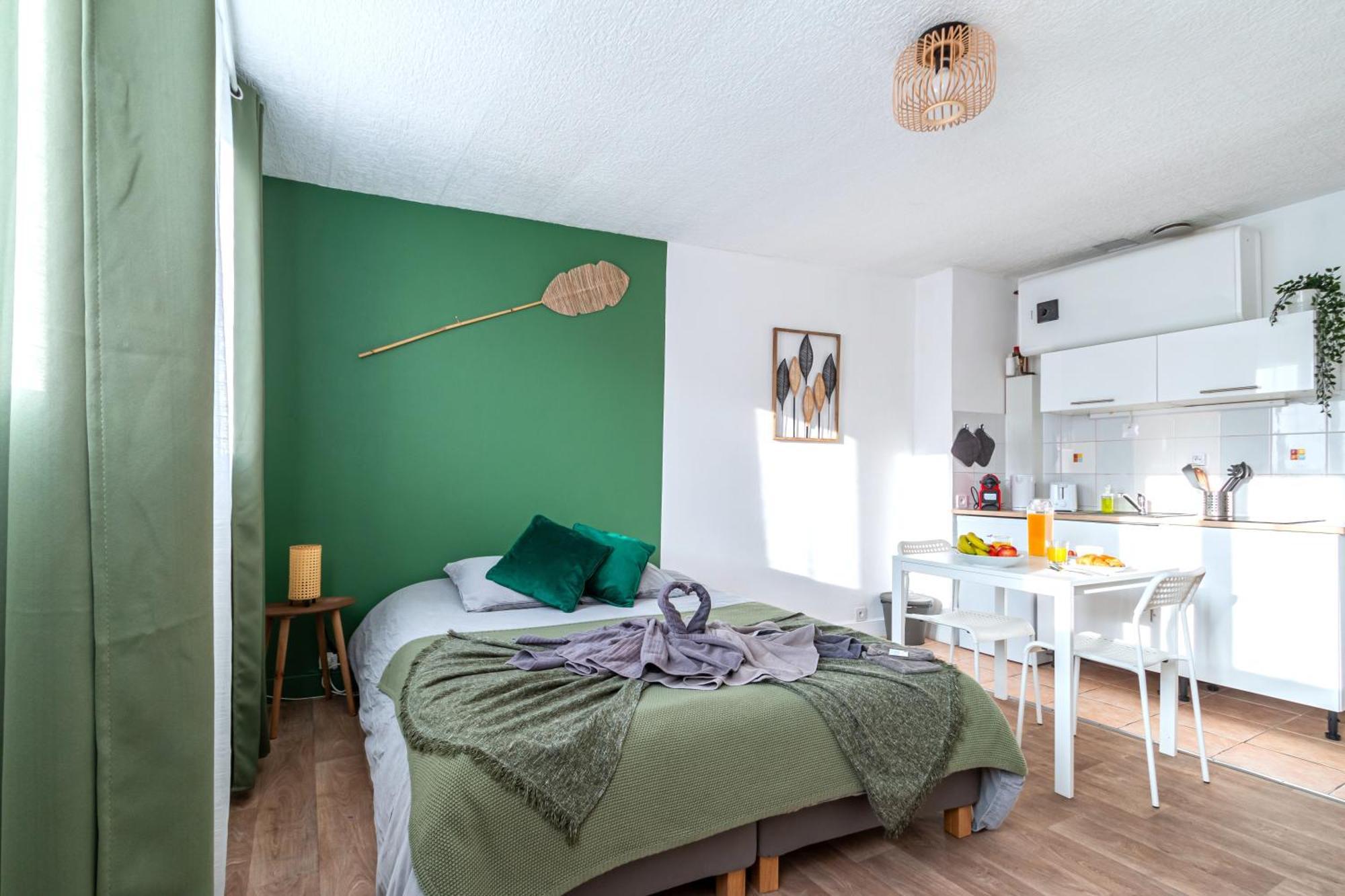 Appart'Hotel Nuiteejour Versailles Saint Cyr L'Ecole Екстериор снимка